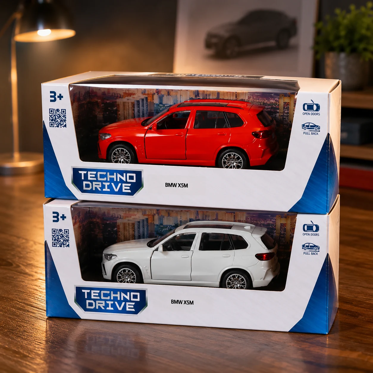 Автомодель – BMW X5 Mбілийчервоний 250404 — 