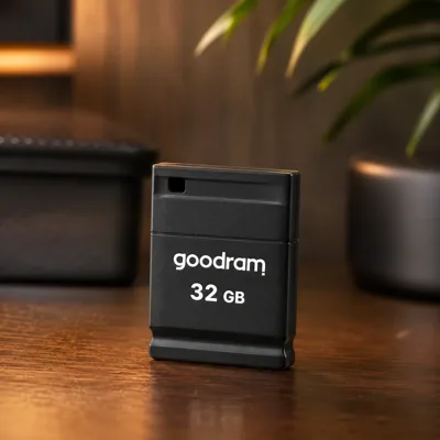 Флеш-накопичувач USB2.0 32GB Goodram UPI2 (Piccolo) Black (UPI2-0320K0R11)