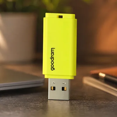 Флеш-накопичувач USB2.0 64GB Goodram UME2 Yellow (UME2-0640Y0R11)