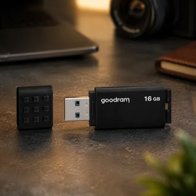 Флеш накопичувач USB3.2 16GB GOODRAM UME3 Black (UME3-0160K0R11)