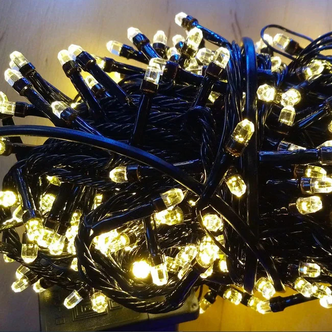 Гірлянда електрична білого холодного кольору на 200 led, чорний шнур довжиною 14 метрів