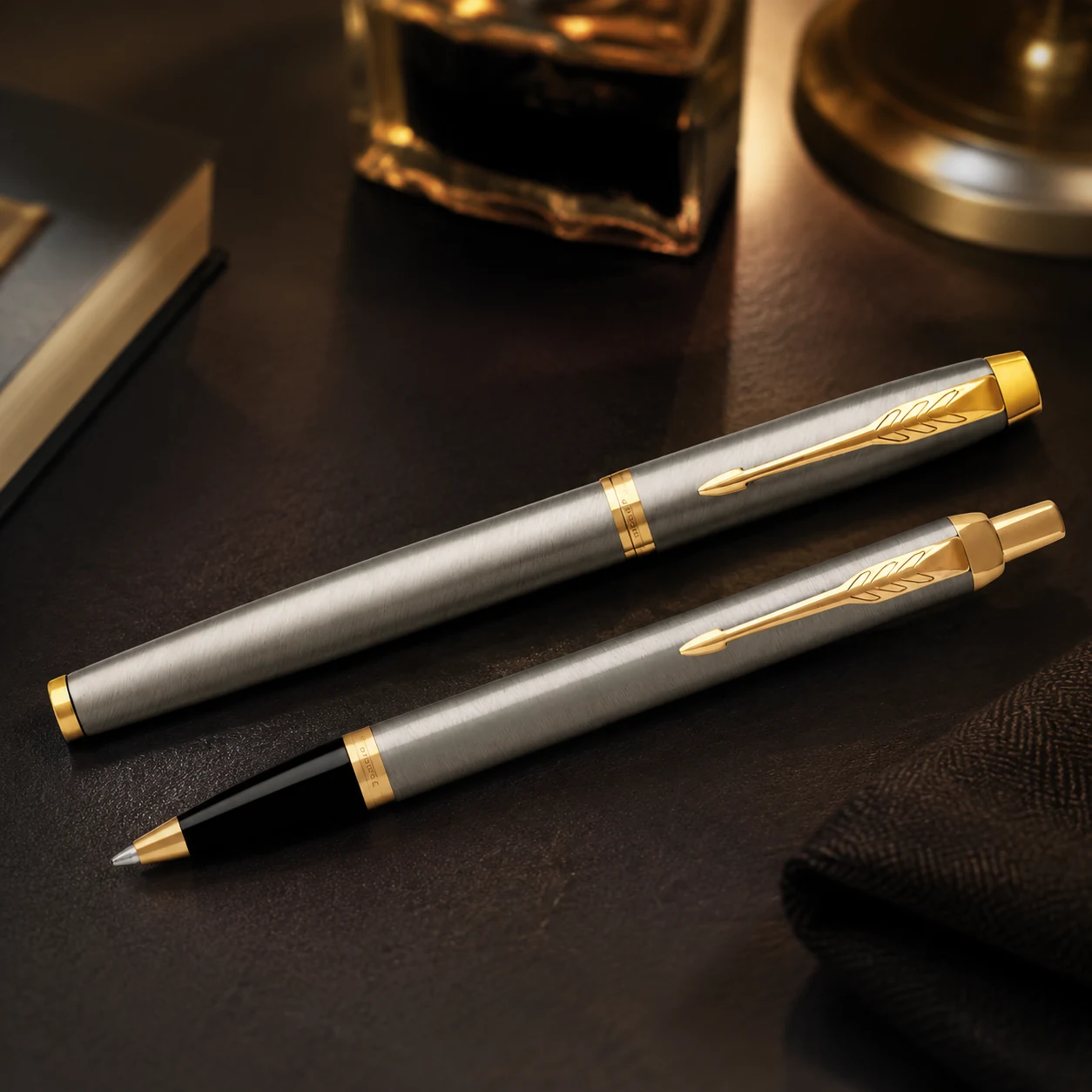 Набір Parker IM Brushed Metal позолота (ручка + роллер) — Ручки та олівці