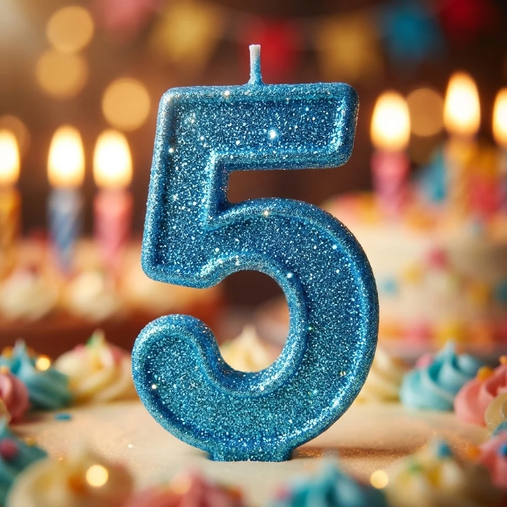 Свічка для торта № 5, 7,5 см (без ніжки), блакитна, Україна