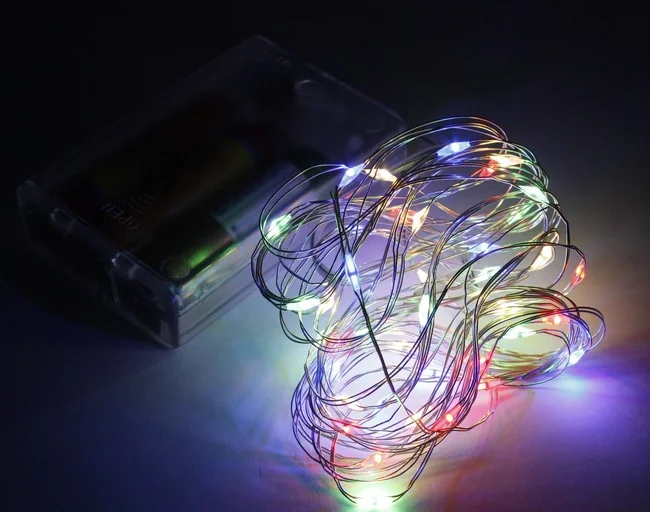 Світлодіодна гірлянда на мідному дроті, 4м, 40 led, колір свічення - різнокольоровий, на батарейках 3хАА