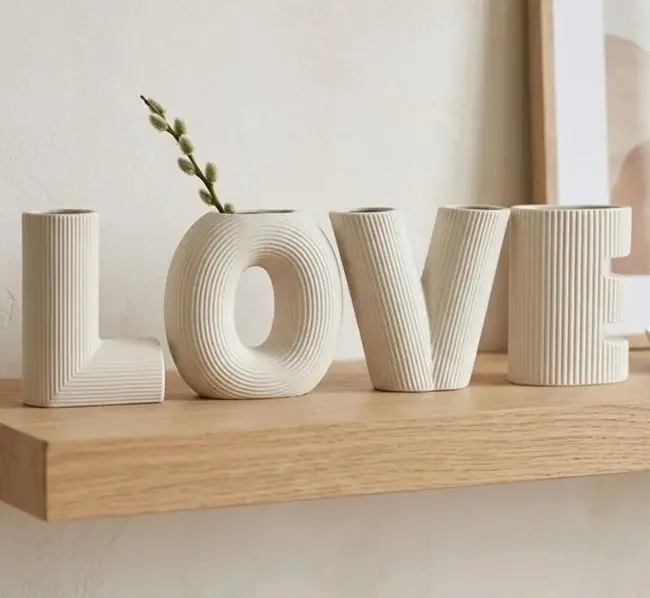 Ваза керамічна 15*14 см біла "Love" набір 4 штуки